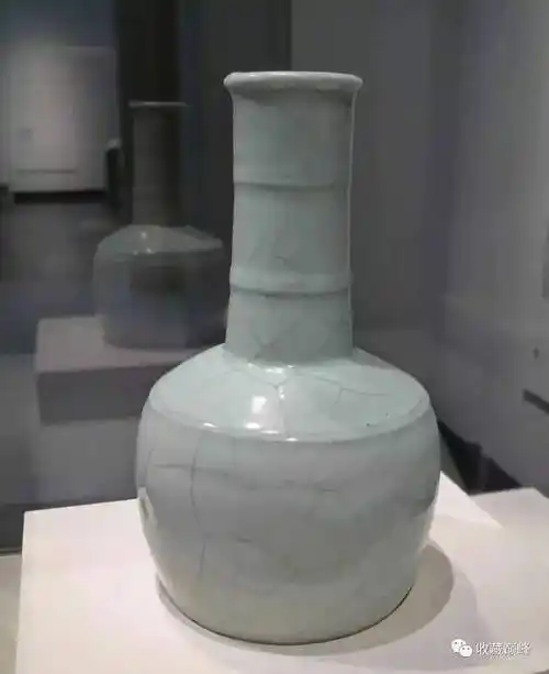 宋 官窑青瓷弦纹八棱瓶,日本大阪市立东洋陶瓷美术馆藏宋代官窑梅瓶