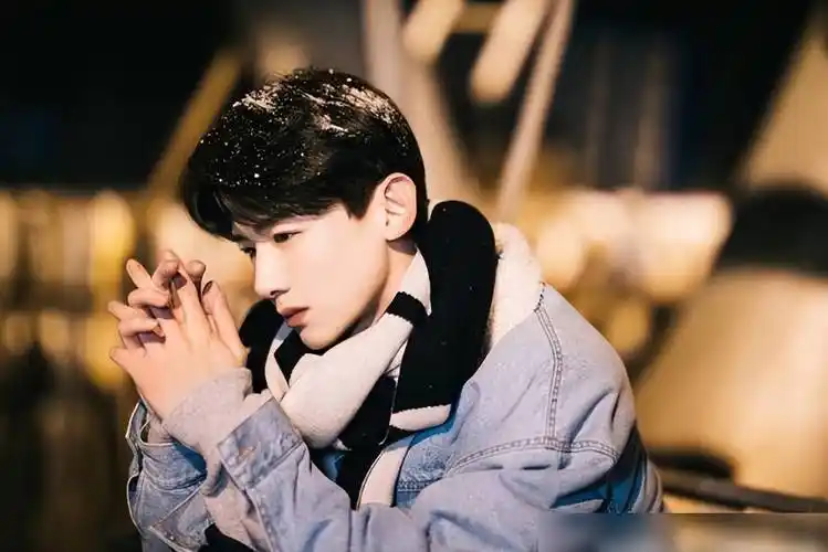 白敬亭被恶意造谣嫖娼,工作室辟谣:纯属无中生有_传播_形象_网络