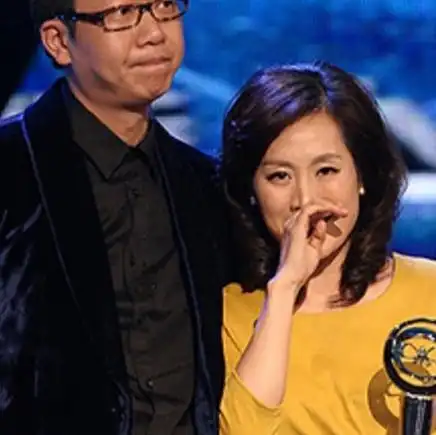 主持人林海两任妻子都是同行如今49岁生活十分幸福