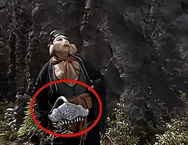 瑕不掩瑜西游记哭笑不得的穿帮镜头最后一张你肯定想不到