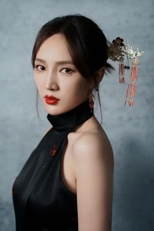 孟佳天赐的声音##天赐的声音