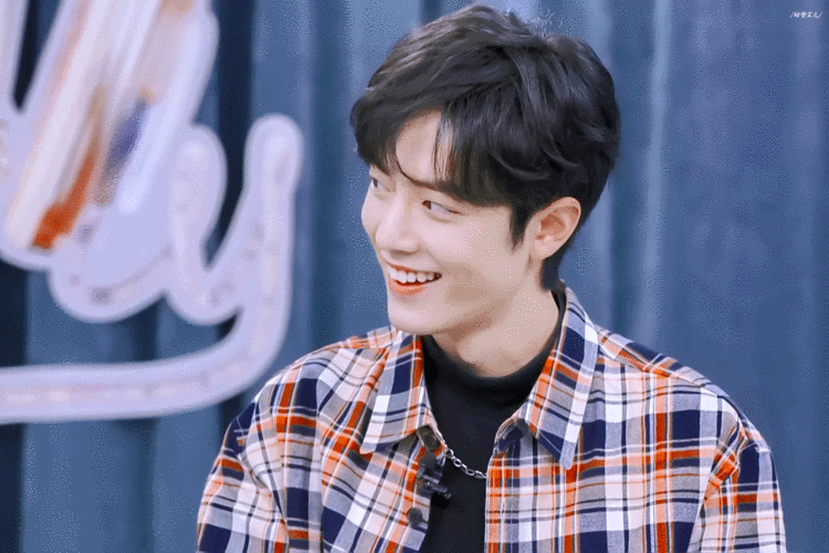 拥有这样灿烂治愈笑容的温暖少年肖战却总被伤害……|肖战_新浪新闻