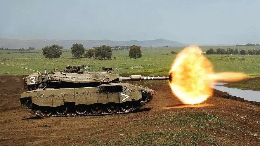 高速摄像机记录坦克开火瞬间,完美展示炮弹运行全过程!