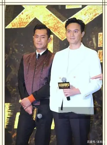 47岁的古天乐和46岁的张智霖同框时,成熟男人的杀伤力太大了