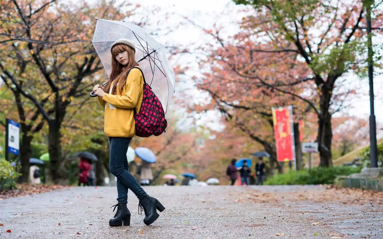 森系小清新美女高清宽屏桌面壁纸