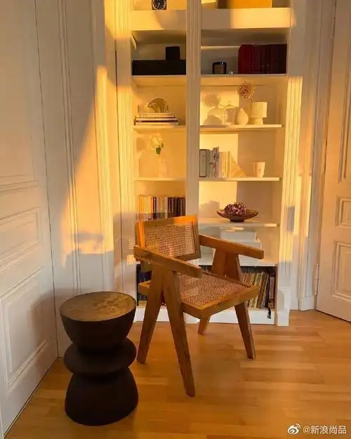 当阳光照进房间里__财经头条