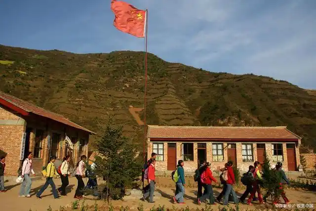 记忆中的甘肃省甘谷县农村80后的小学生活,条件艰苦但快乐依旧