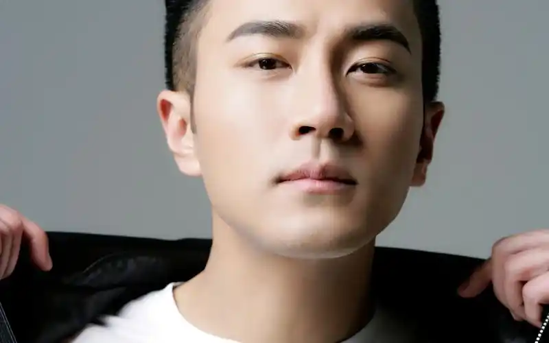 帅哥刘恺威高清壁纸桌面