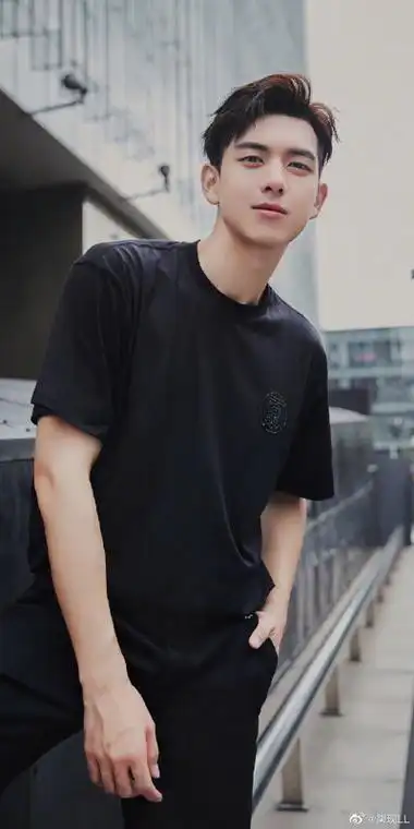 李现ins - 高清图片,堆糖,美图壁纸兴趣社区