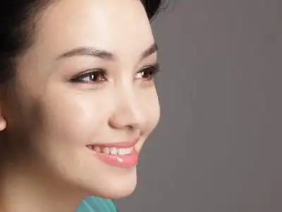 让女人皮肤变黄的最佳凶手     天生就是黄种人的肤质,所以黄色肤色很