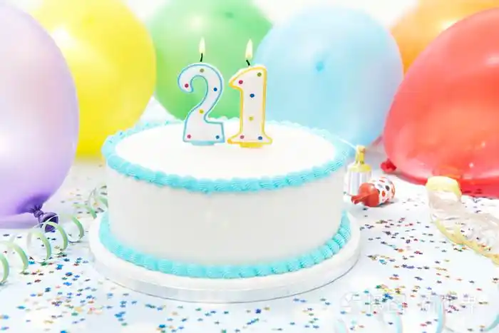 蛋糕庆祝21岁生日