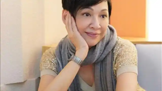 周润发前妻余安安升级当外婆 晒母女合照画面温馨