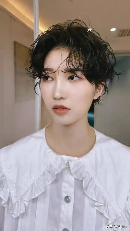 最新流行短发合集,潮流时尚很有回头率,赶快收藏吧_发型_头发_层次感