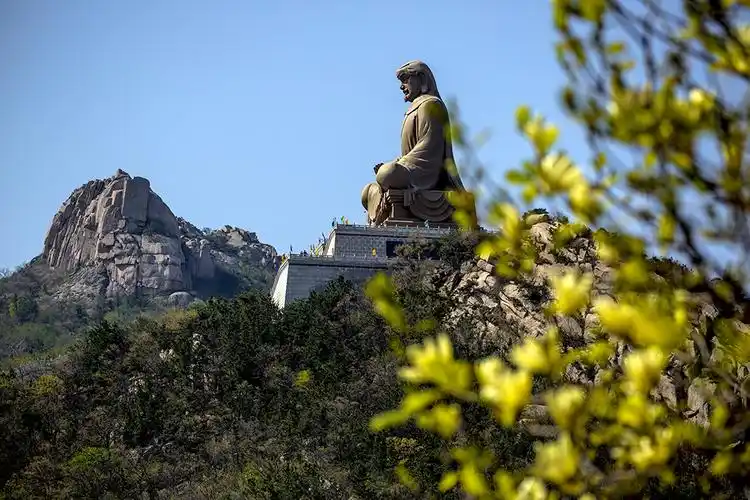 山东荣成赤山法华寺大佛