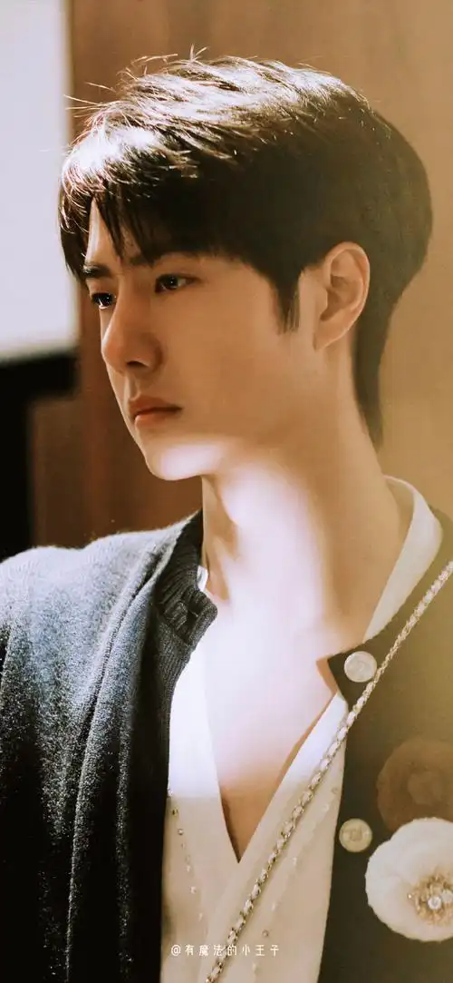 王一博优质壁纸超话#王一博#攀登( 10月商务  日常)_ .展开全文