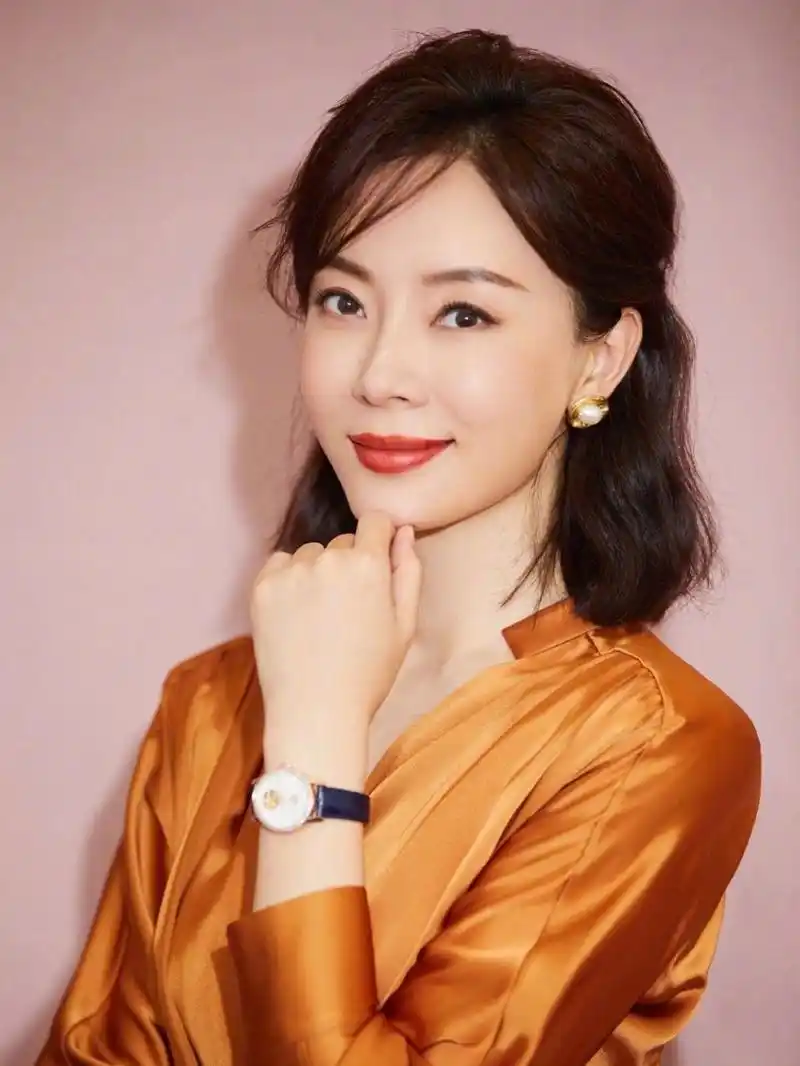 40岁一50岁女最新发型 45岁左右8款短发-北京百科网