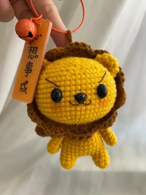 呆萌可爱又凶凶的小狮子03