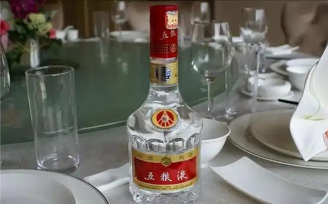 大家都知道四川的白酒大佬是"五粮液",那么为什么四川本地人不喝