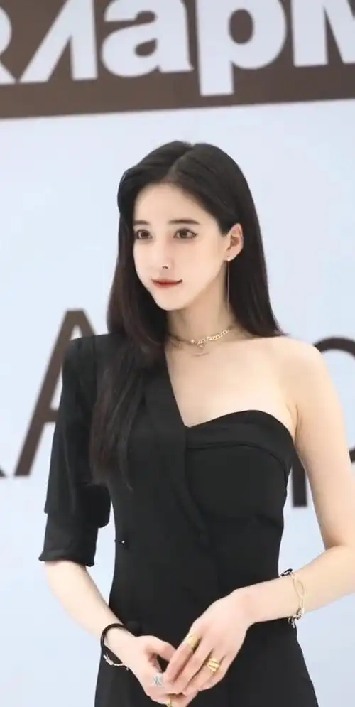 潘南奎小姐姐这个身材太绝了!爱了爱了!