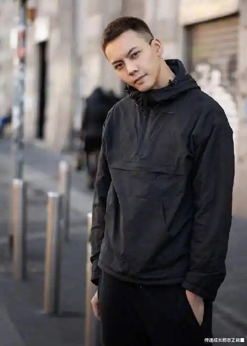 陈伟霆久违染紫发背头造型酷帅,他绝对是硬汉爷们_什么_状态_漂亮