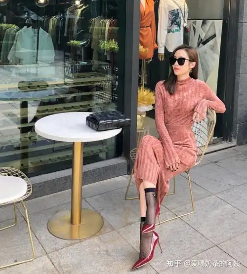 42码大脚的女生,有什么高跟鞋品牌可以选择.