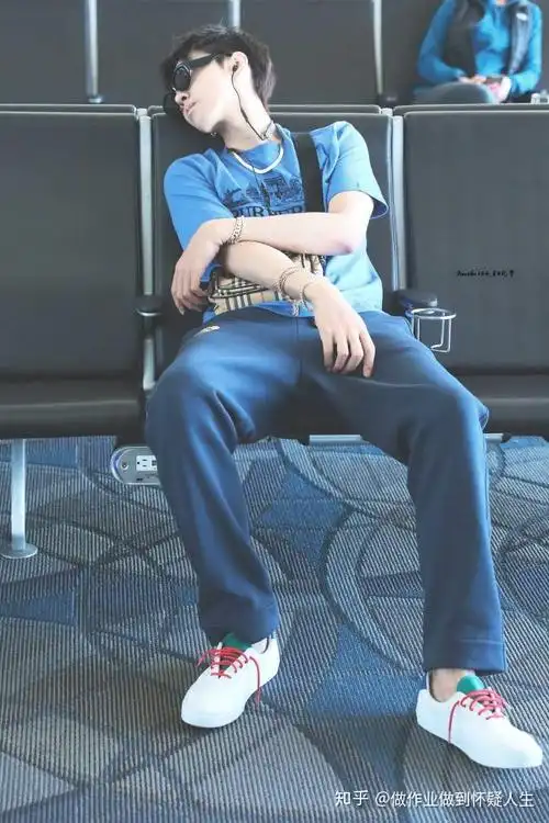 如何评价吴亦凡的身材