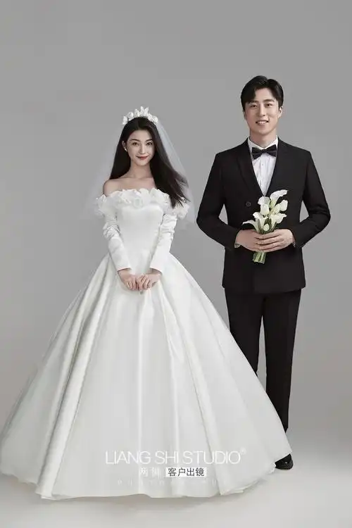 纯粹的婚纱照客片,不挑人的高级感