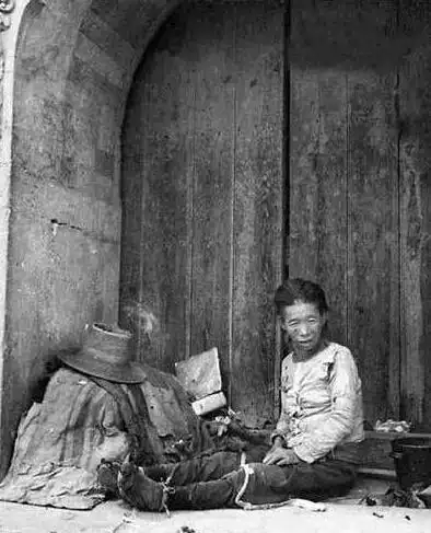 经典老照片:旧社会的中国乞丐