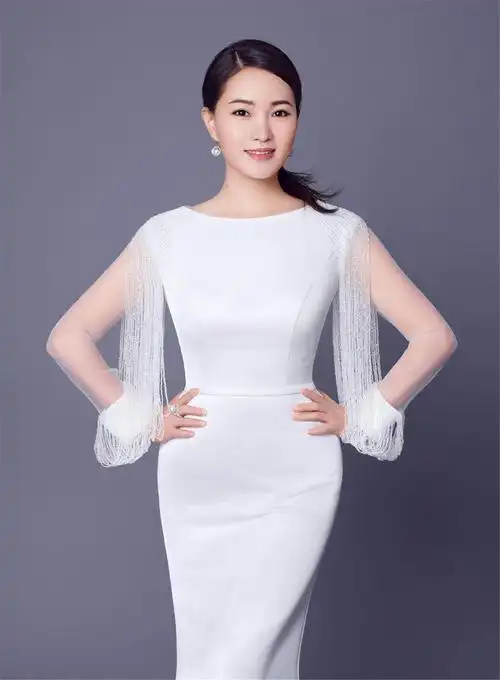 雷佳《敦煌谣》:站在历史刻度前的大歌谣