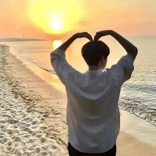 头像| 感觉非常不一样的微信头像~!_月亮_生活_大海