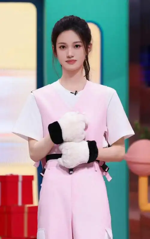 以爱为营女演员身高白鹿165董璇168曾黎170有点没想到