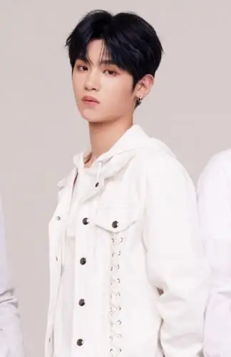 《偶像练习生》 justin 黄明昊