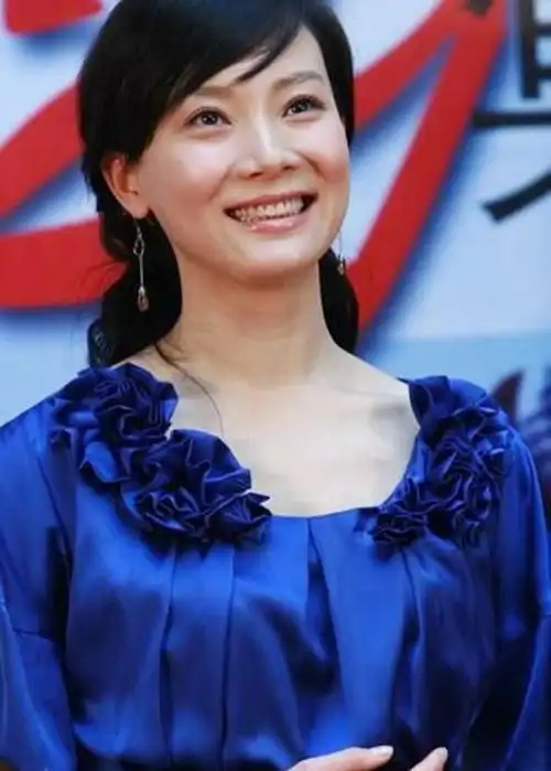 整容最成功的一位女明星, 翻看18年前的老照片, 真能吓倒一大片_陈数