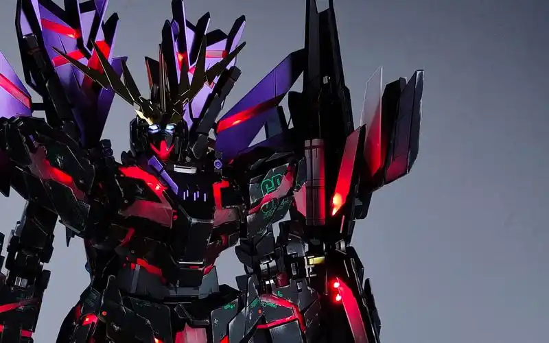 独角兽高达 命运女神 战损版