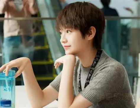 李庚希特别好看的照片李庚希图片高清图片