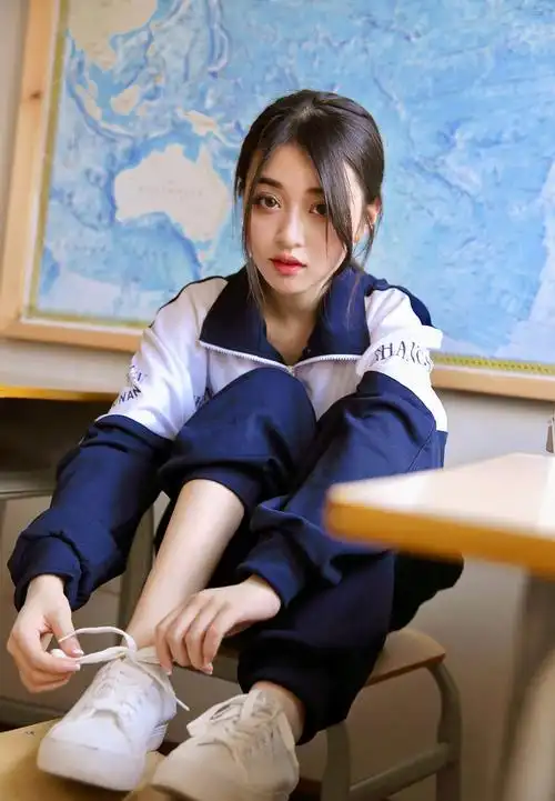 校服美女学生妹学院风性感写真