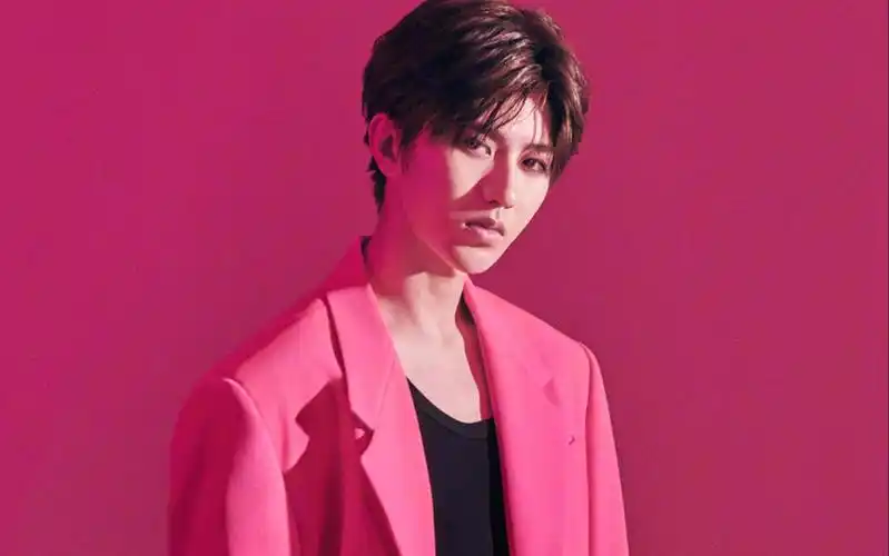 蔡徐坤2019时尚芭莎2月刊情人节特辑视频花絮