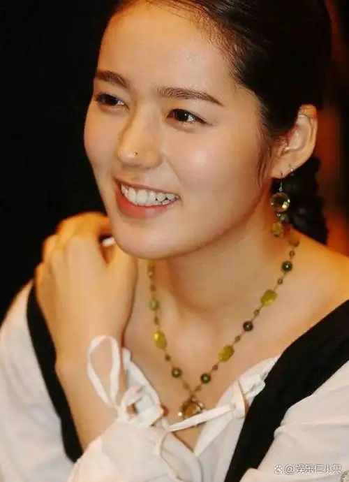 韩国10大纯天然美女今昔颜值对比:有人优雅老去,有人