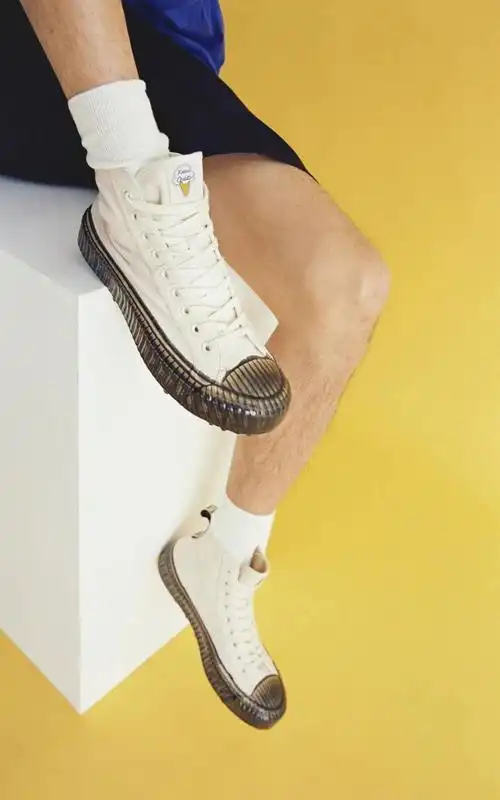 王子异上脚kappa联名设计款滴胶鞋中国发售附抢购信息