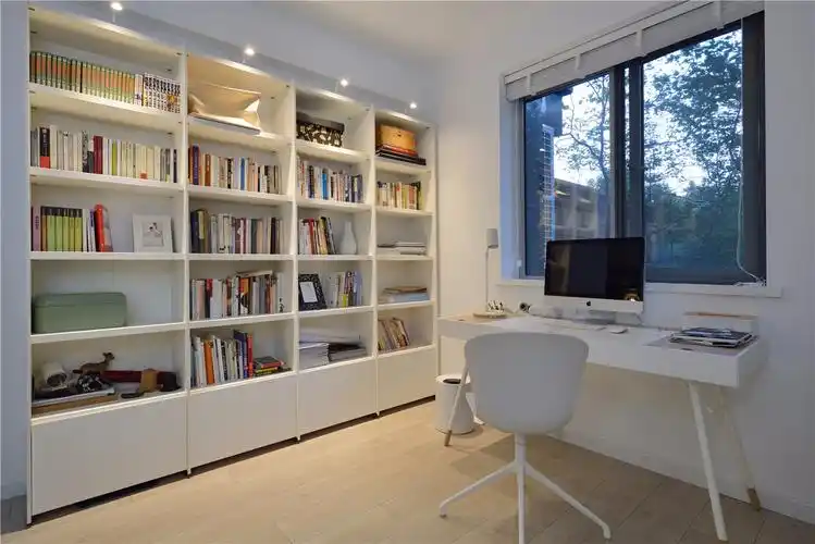 150平现代简约书房装修效果图