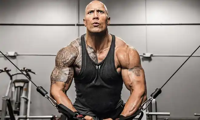 最强壮的明星,施瓦辛格我给120,史泰龙给160分,最后一位200分