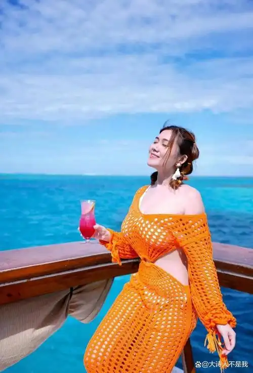 tvb女星白云堪称现实版的不知火舞,环游世界展露好身材