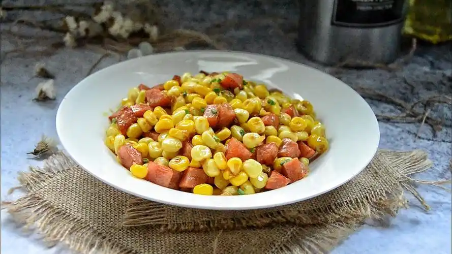 玉米火腿丁