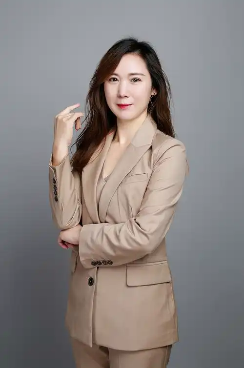 照职业形象照结婚登记照轻写真拍摄济南职业照形象照正装半身照拍摄济