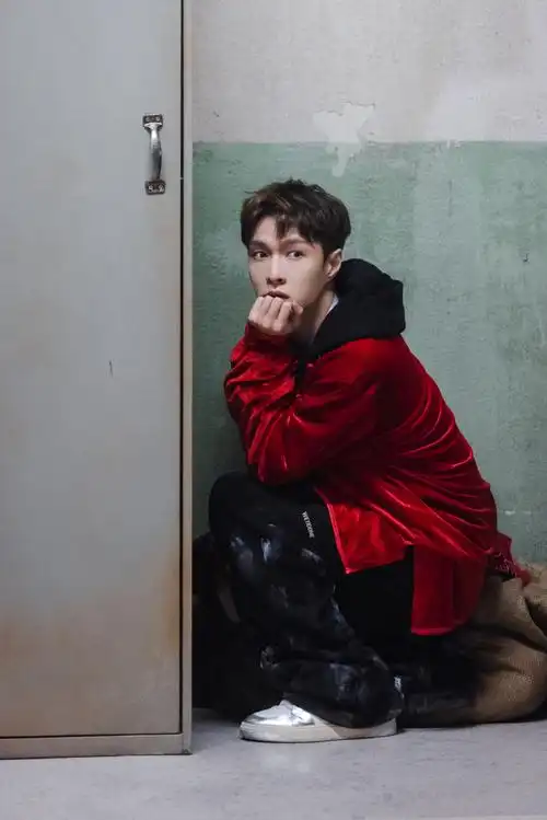 张艺兴盒子里的猫预告##盒子里的猫开播