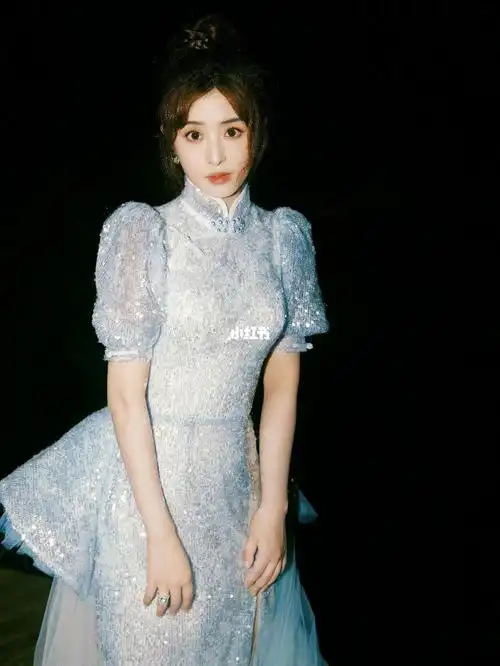 精灵公主张含韵xshineshere行设