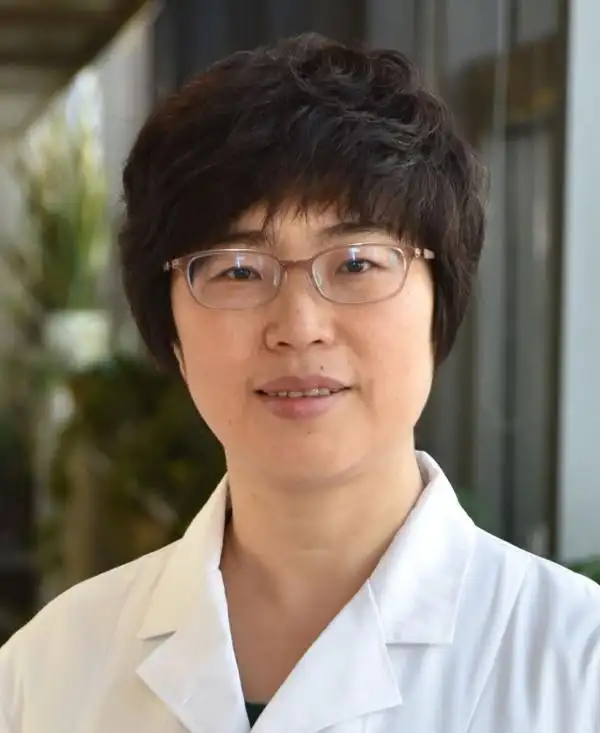 我院马晓春,王玮荣获"中国好医生,中国好护士"抗疫特别人物