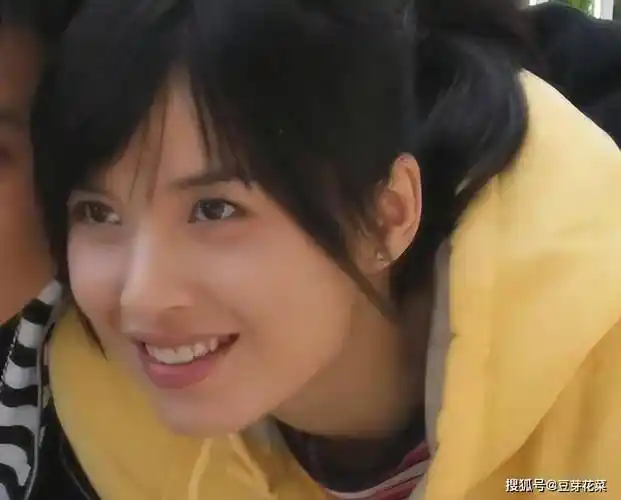 李佳,一婚错嫁富商,二婚遇到靳东才算收获爱情,现在40岁生二胎