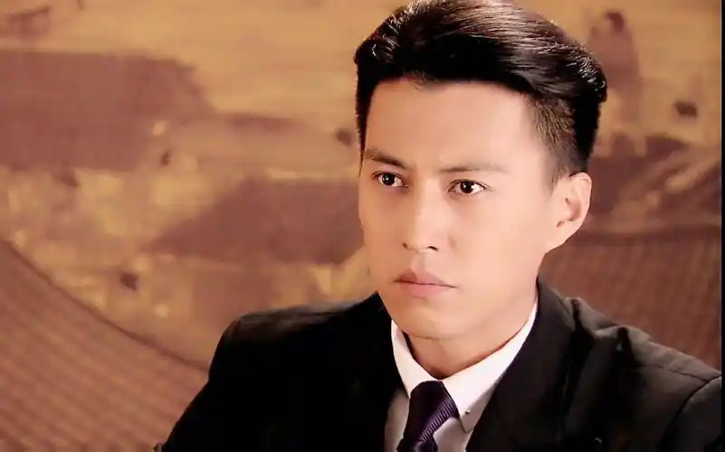 他与杜月笙齐名,未婚妻受辱后,他枪杀日本军官,还让日本人道歉