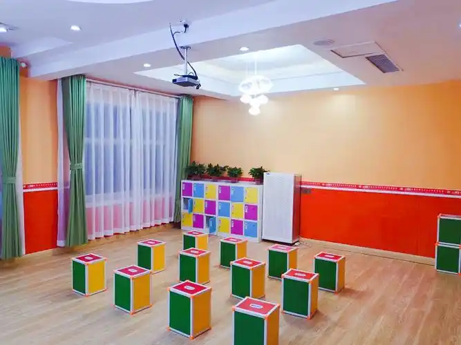 新郑有连锁化口才学校啦!梦想金话筒正式入驻新郑!